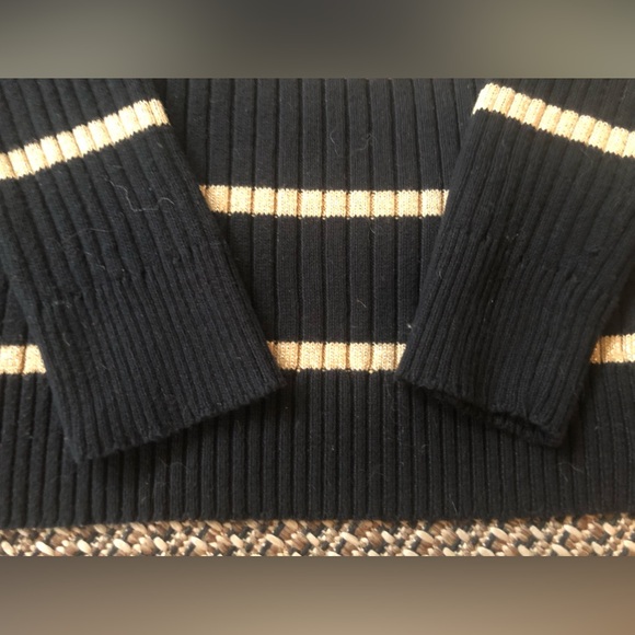 Lauren Ralph Lauren Black &Metallic Gold Striped Collared Latch Thick Knit Swtr - Picture 10 of 12